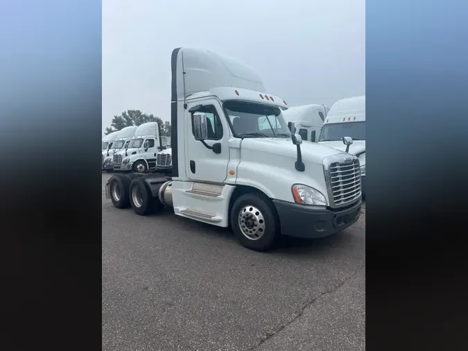 2020 FREIGHTLINER/MERCEDES CASCADIA 125c2528af1244590aa9d3937cdaea4886f