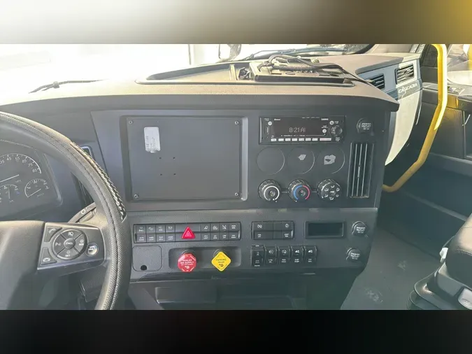 2023 Freightliner Cascadia 126c252b4aa57eb9bc10d05e935264fa10b