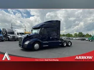 2022 VOLVO VNL760