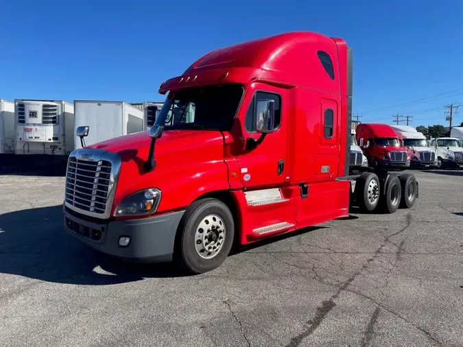 2019 FREIGHTLINER/MERCEDES CASCADIA 125c25653ec674464f6a3686157e6ae025a