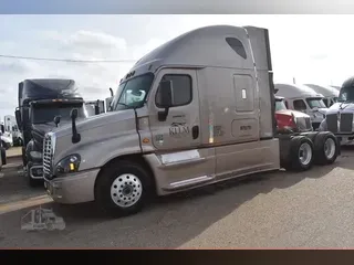 2017 FREIGHTLINER CASCADIA 125