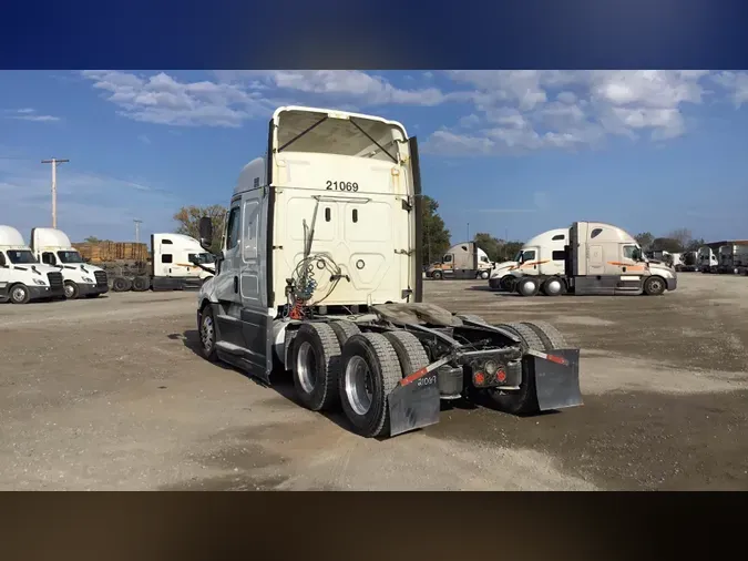 2022 Freightliner Cascadia 126c25884ea302b4d1231e2dfe0c1d36a11