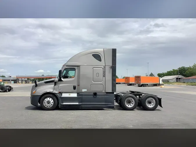 2024 Freightliner Cascadia