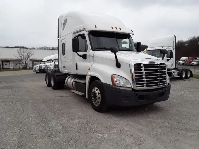 2017 FREIGHTLINER/MERCEDES CASCADIA 125