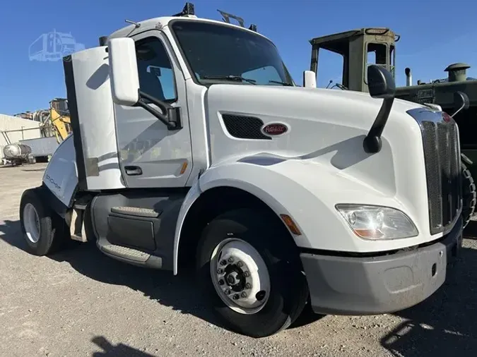 2018 PETERBILT 579