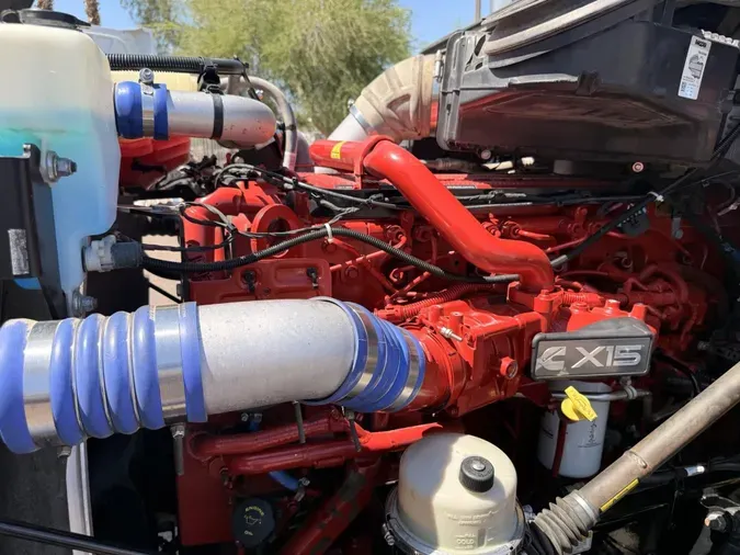 2022 Peterbilt 567