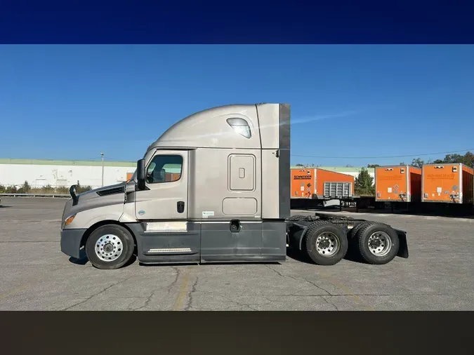 2023 Freightliner Cascadia 126