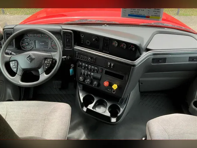 2022 INT LT625 6x4