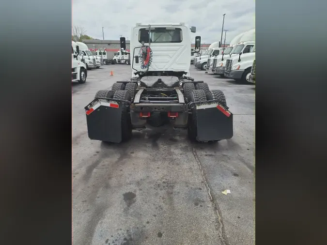 2018 NAVISTAR INTERNATIONAL LT625 DAYCAB T/A