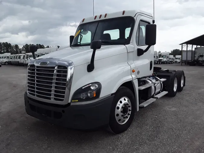 2019 FREIGHTLINER/MERCEDES CASCADIA 125c262dc5cadd492e1eb1ebd94f092e292