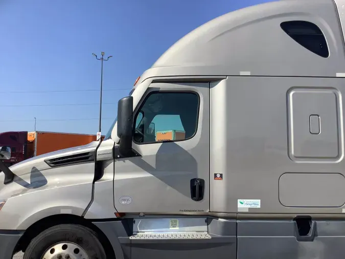 2023 Freightliner Cascadia 126c264ea019428626724cc02ee6b8eb451