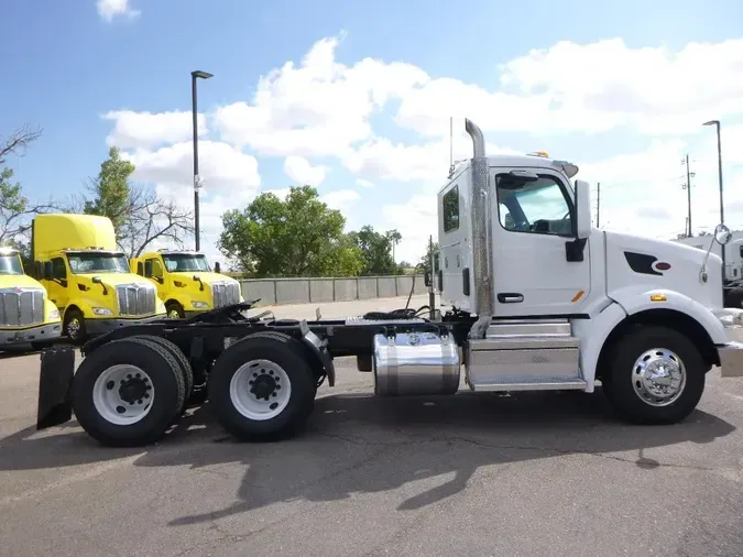 2020 Peterbilt 567