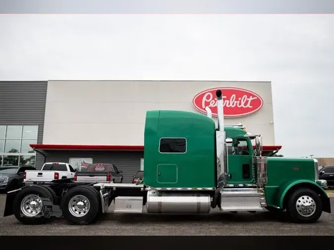 2024 PETERBILT 389