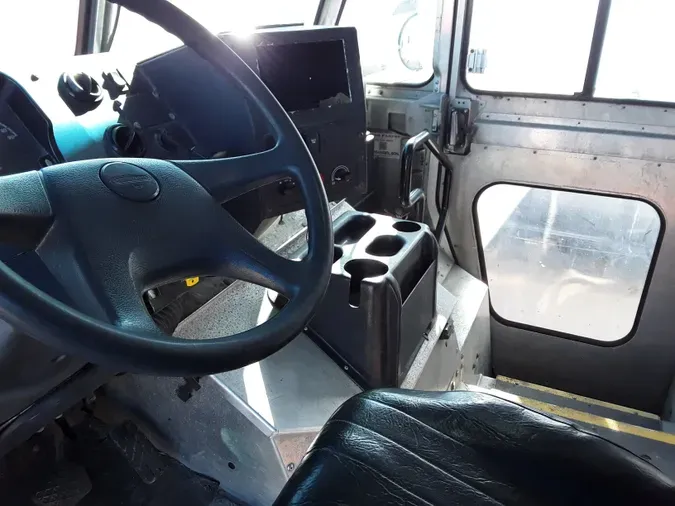 2016 Freightliner MT55