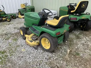 2002 John Deere 335