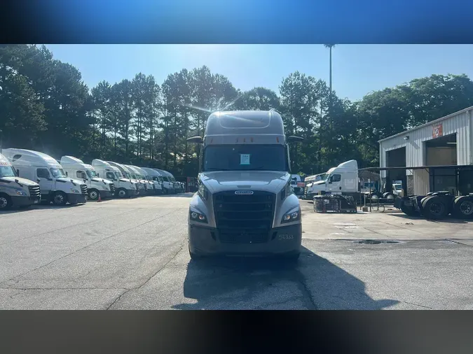 2022 Freightliner Cascadia 126