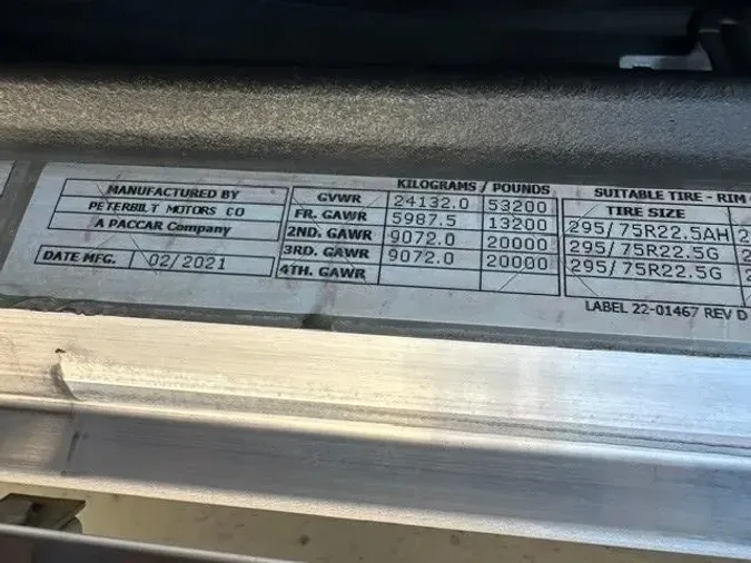 2022 Peterbilt 389c2736403d77b2572bda32c3b1320f28b