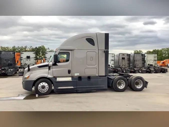 2023 Freightliner Cascadia