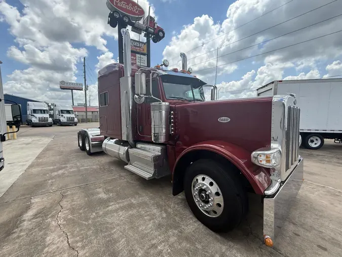 2016 Peterbilt 389