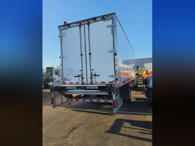 2016 FREIGHTLINER/MERCEDES M2 106