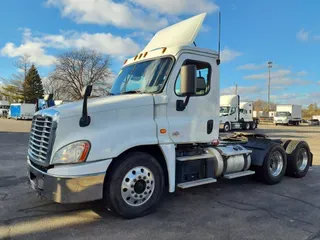 2018 FREIGHTLINER/MERCEDES CASCADIA 125