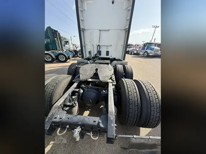 2021 KENWORTH T680