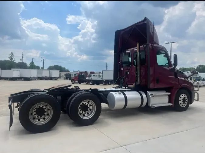 2020 FREIGHTLINER/MERCEDES NEW CASCADIA PX12664c27ab5e8eec3925fba99920da27dc245