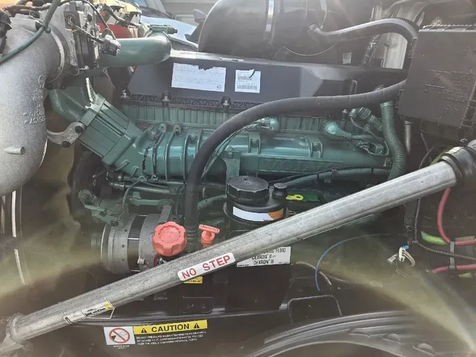 2022 VOLVO VNL64T740c27b3bb22c03cd943867dedcdc29b0b3