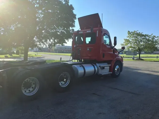 2020 FREIGHTLINER/MERCEDES NEW CASCADIA PX12664c27c078d0925cdb6763d5092e44b4ea7