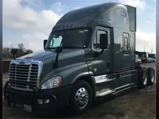 2018 Freightliner CASCADIA 125