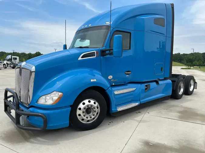 2022 Kenworth T680