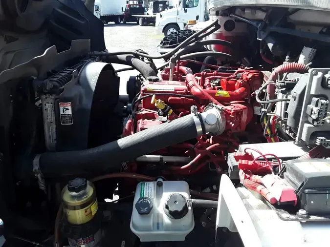 2022 FREIGHTLINER/MERCEDES M2 106