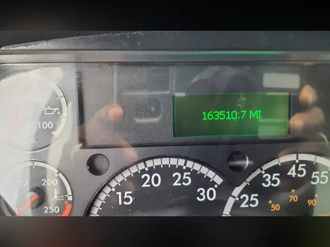 2020 FREIGHTLINER/MERCEDES M2 106