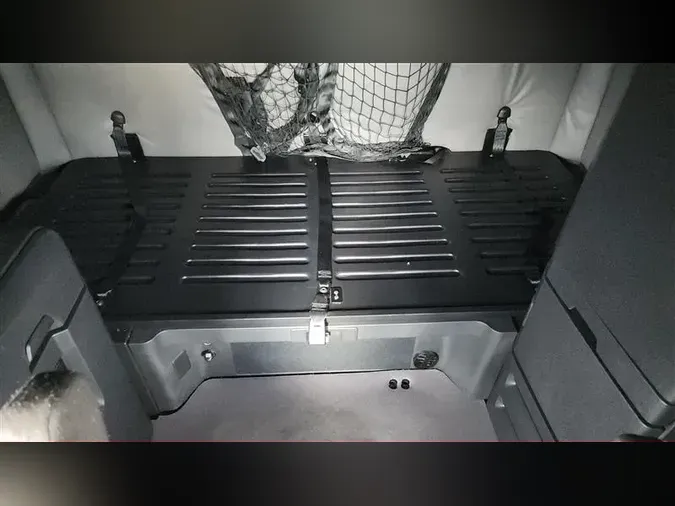 2021 FREIGHTLINER CA126