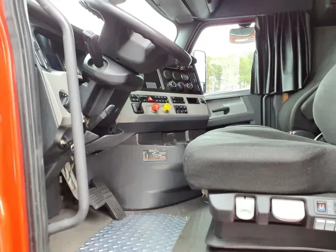 2019 FREIGHTLINER NEW CASCADIA PX12664
