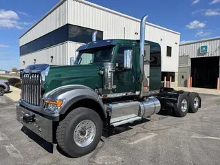 2027 International HX520 SLEEPER