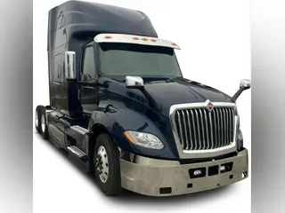 2022 International LT625