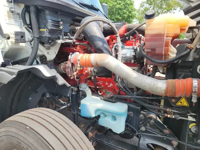 2019 NAVISTAR INTERNATIONAL LT625 DAYCAB T/A