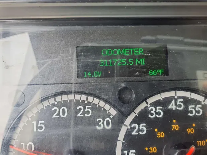 2022 FREIGHTLINER/MERCEDES M2 106
