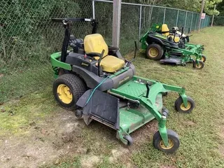 2007 John Deere 777
