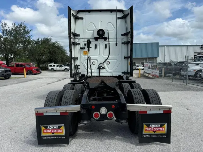 2020 Freightliner Cascadia