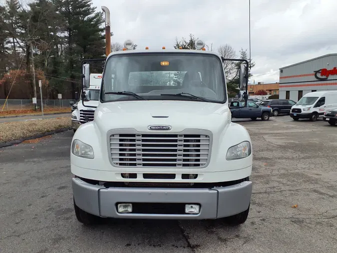 2014 FREIGHTLINER/MERCEDES M2 106