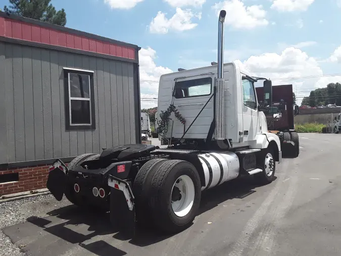 2016 VOLVO VNL42TRACTOR