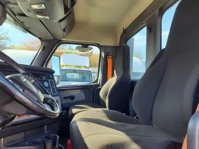 2019 FREIGHTLINER/MERCEDES NEW CASCADIA 126