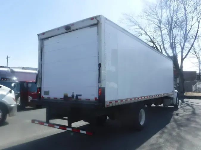 2018 FREIGHTLINER/MERCEDES M2 106