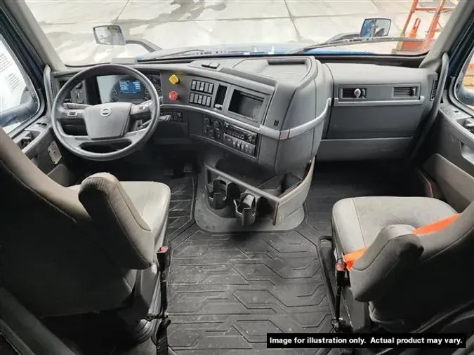 2020 VOLVO VNL760