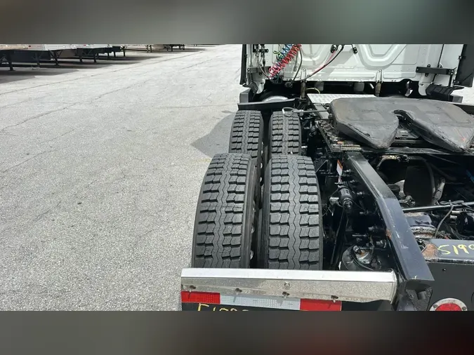 2021 Freightliner Cascadia