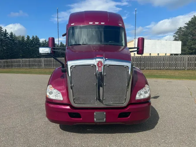 2022 Kenworth T680