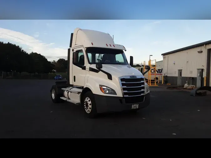 2020 Freightliner Cascadia 126c2aeca3e9e70b64cedef439e82f62582