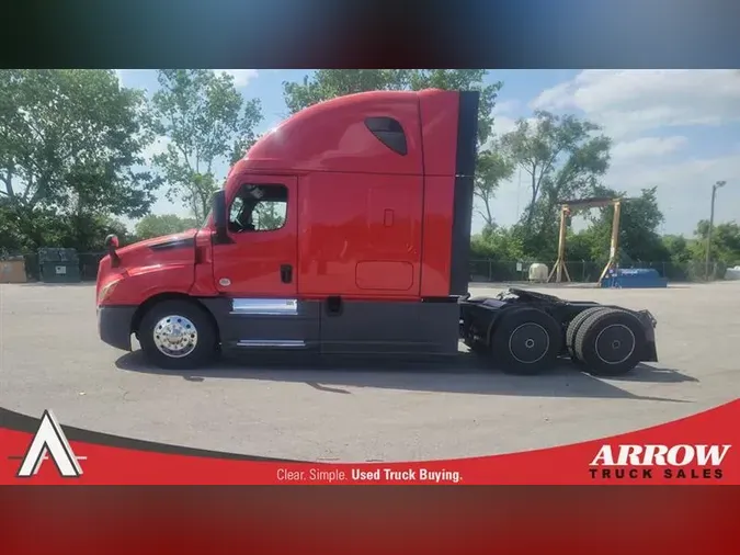2022 FREIGHTLINER CA126